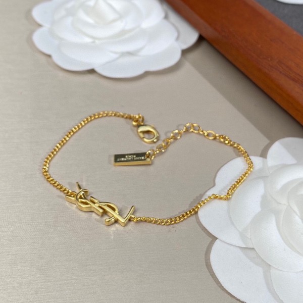 Jewelry yves saint laurent 46