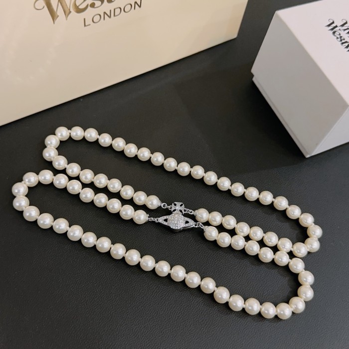 Jewelry vivienne westwood 24