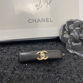 hairclip Chanel 1