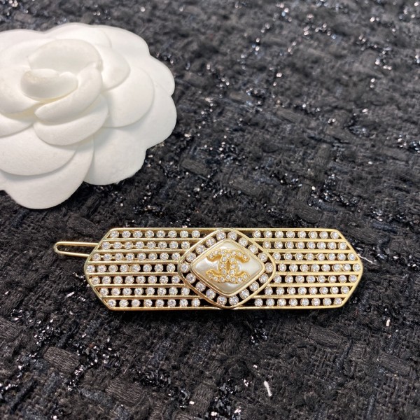 hairclip Chanel 2