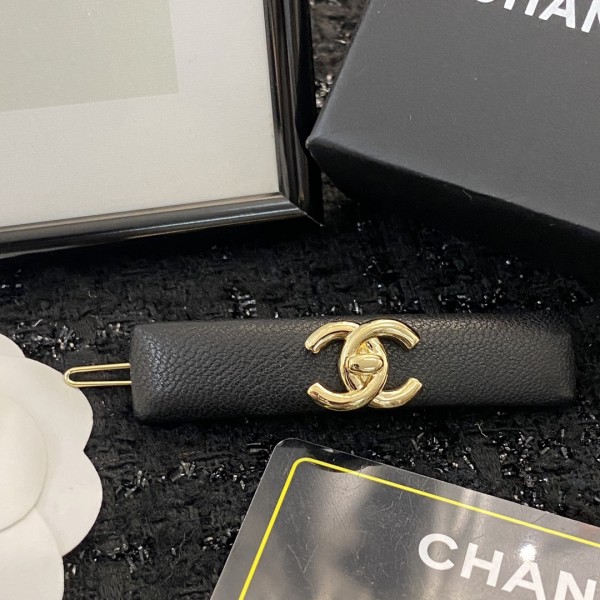 hairclip Chanel 1