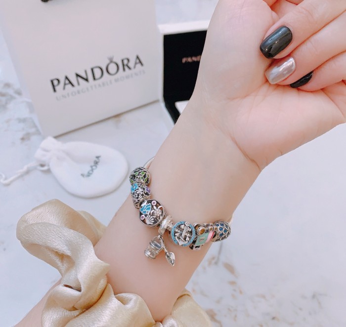 Jewelry pandora 108