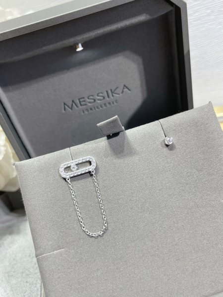 Jewelry MESSIKA 16