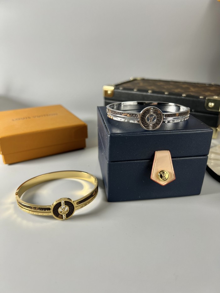 Jewelry Louis Vuitton 84