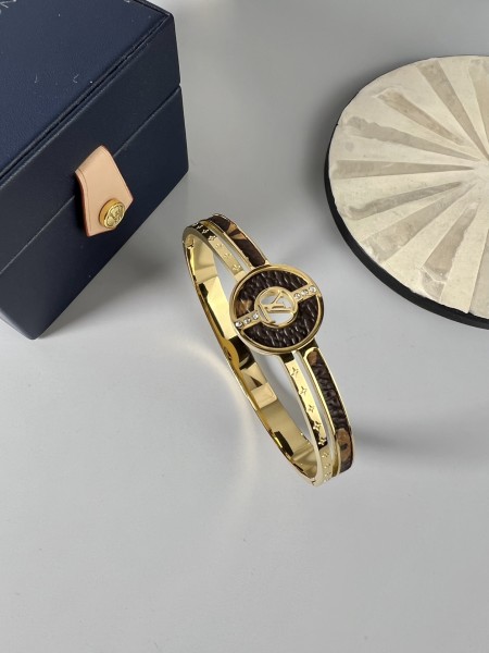 Jewelry Louis Vuitton 84