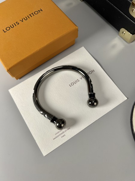 Jewelry Louis Vuitton 96