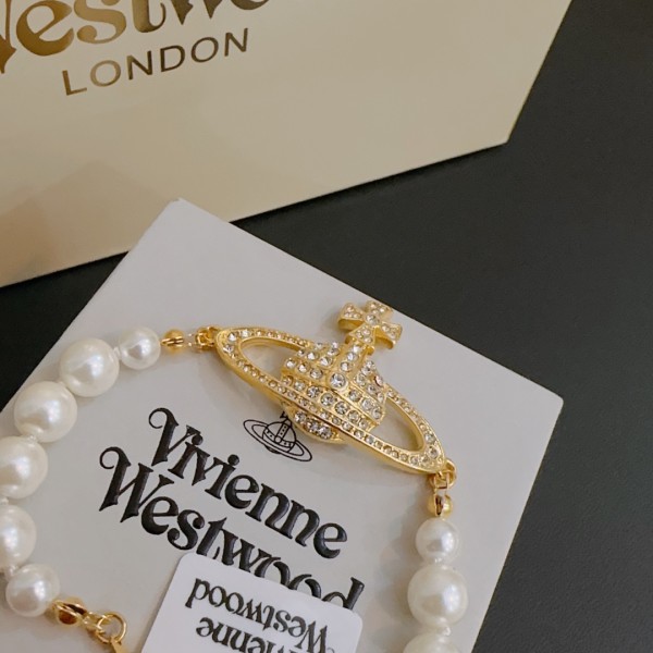 Jewelry vivienne westwood 36