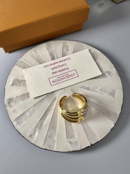 Jewelry Louis Vuitton 95