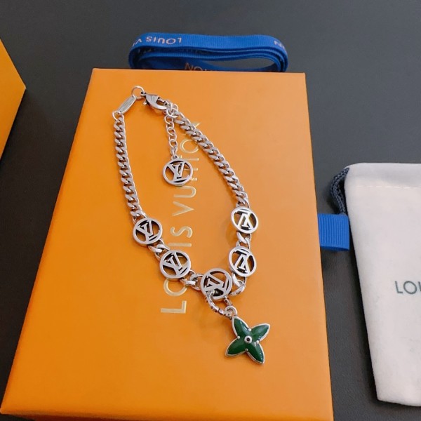 Jewelry Louis Vuitton 79
