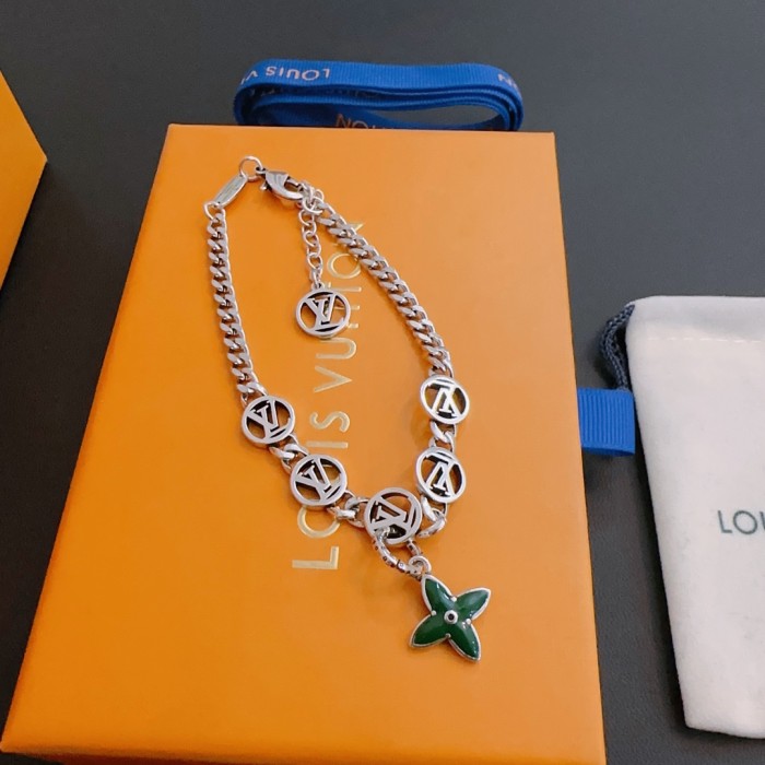 Jewelry Louis Vuitton 79