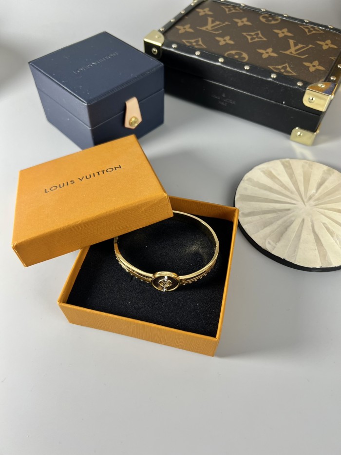 Jewelry Louis Vuitton 84