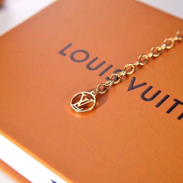 Jewelry Louis Vuitton 92
