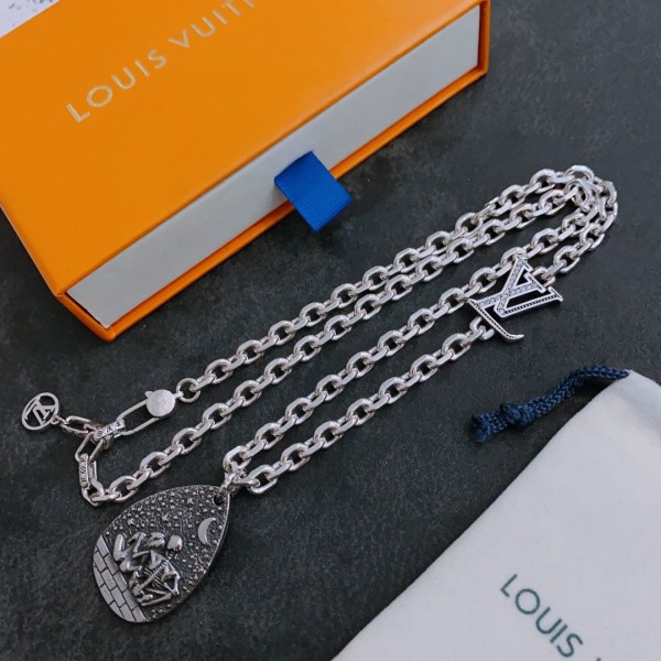 Jewelry Louis Vuitton 85