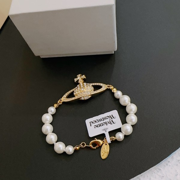 Jewelry vivienne westwood 36