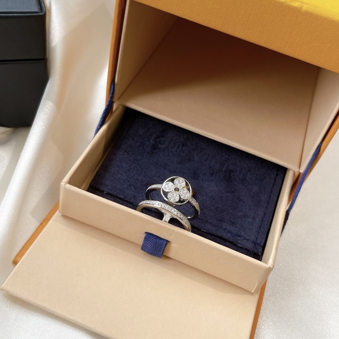 Jewelry Louis Vuitton 102