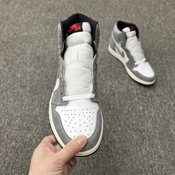 Jordan 1 Retro High OG Washed Black