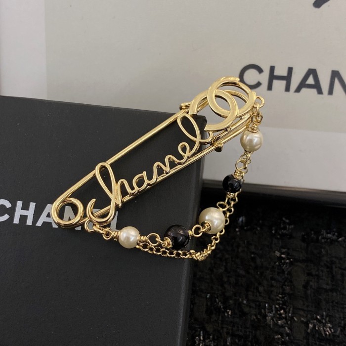 Jewelry Chanel 660