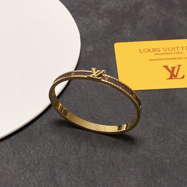 Jewelry Louis Vuitton 108