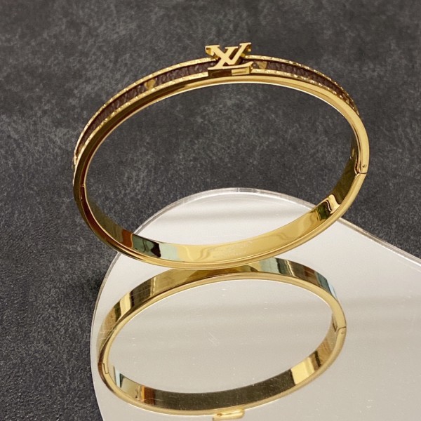 Jewelry Louis Vuitton 108