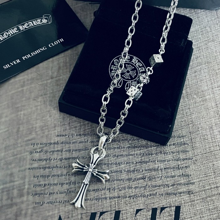 Jewelry chrome hearts 261