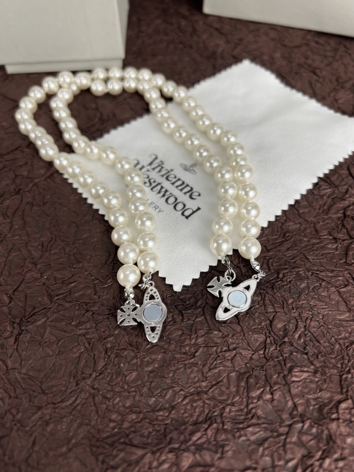  Jewelry vivienne westwood 52