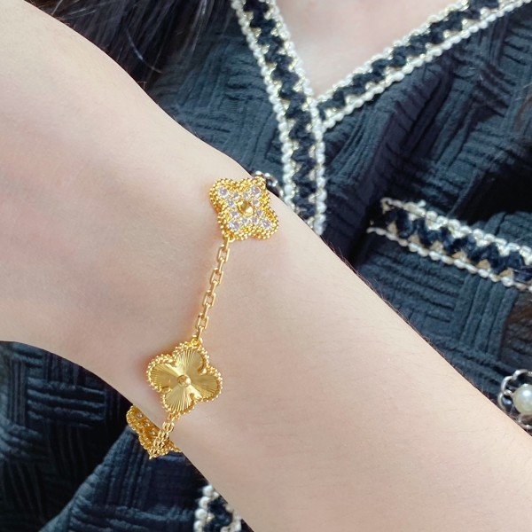 Jewelry Van Cleef x Arpels 15