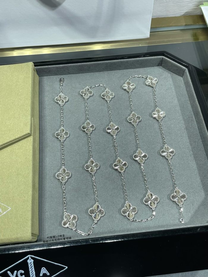 Jewelry Van Cleef x Arpels 18