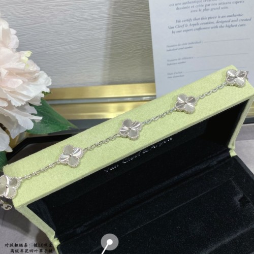 Jewelry Van Cleef x Arpels 16