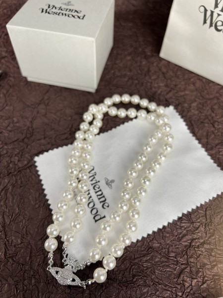  Jewelry vivienne westwood 52