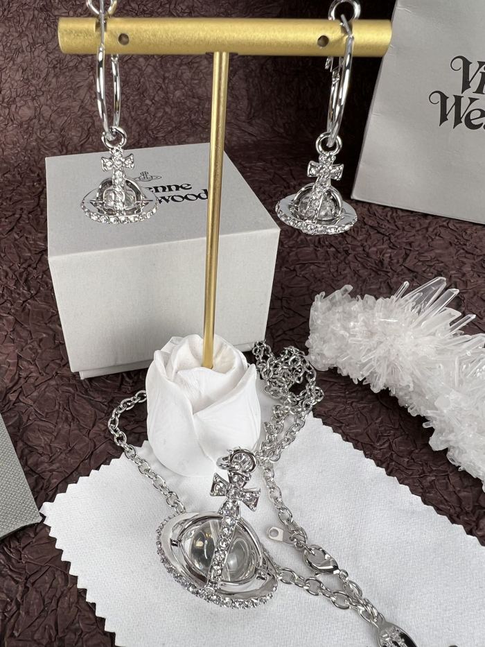  Jewelry vivienne westwood 51