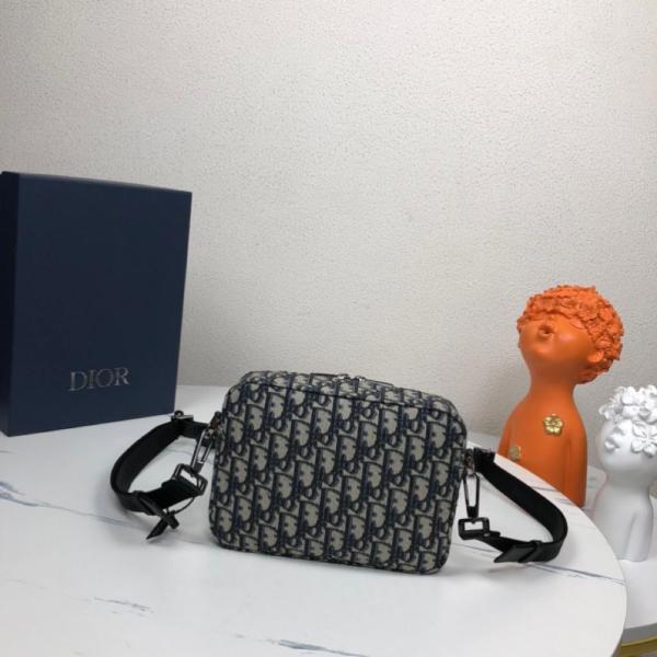 Dior Safari Bag with Strap Beige and Black Dior Oblique Jacquard 1ESPO206YKY_H27E size 22*5*15 cm