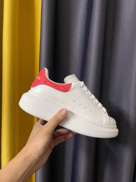 Alexander McQueen Oversized Sneaker in White/halo Pink
