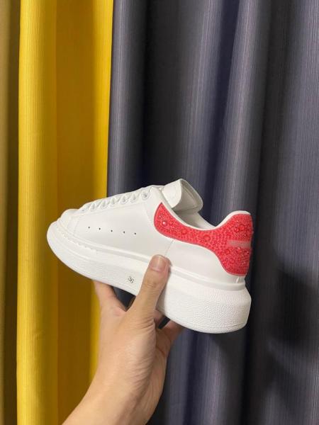 Alexander McQueen Oversized Sneaker in White/halo Pink
