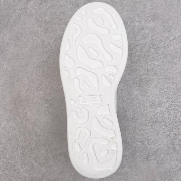 Alexander McQueen Oversized Sneaker in White/jet Black