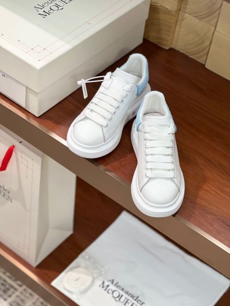 Alexander McQueen  Oversized Sneaker in White Sky Blue