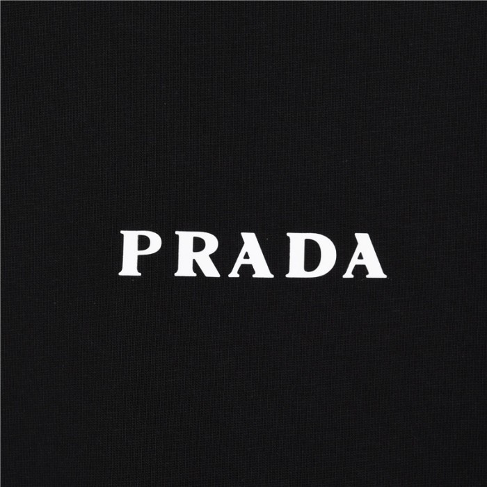 Clothes Prada 67
