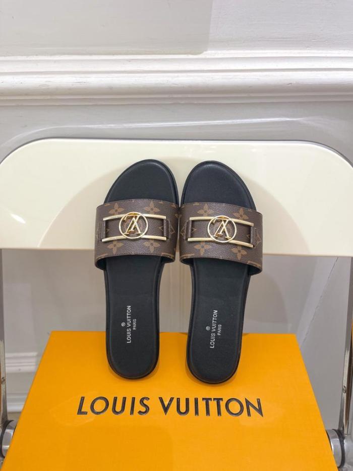 Louis Vuitton 1A64MK Lock it Flat Mule