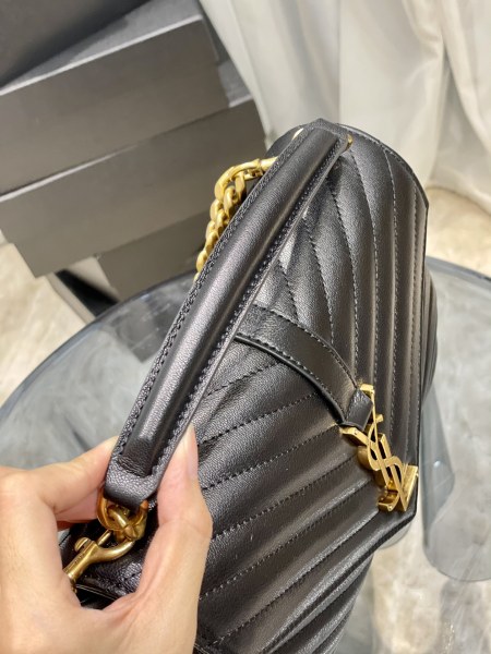 Handbags SAINT LAURENT 392737 size 24x17x6 cm