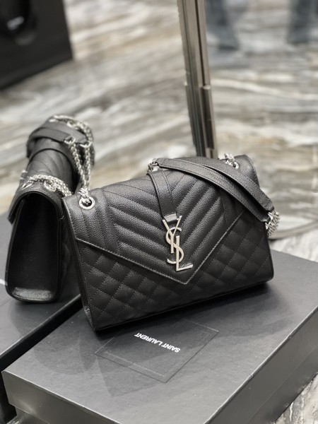 Handbags SAINT LAURENT 487206 size 24x17.5x6 cm