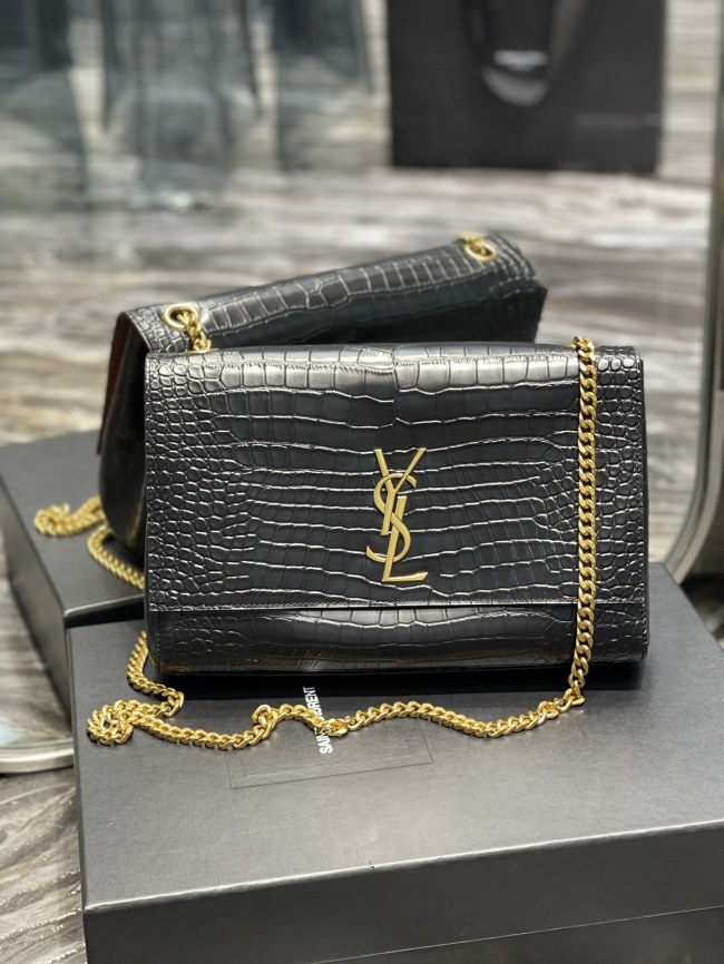 Handbags SAINT LAURENT 553804 size 28.5x20x6 cm