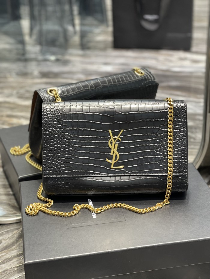 Handbags SAINT LAURENT 553804 size 28.5x20x6 cm