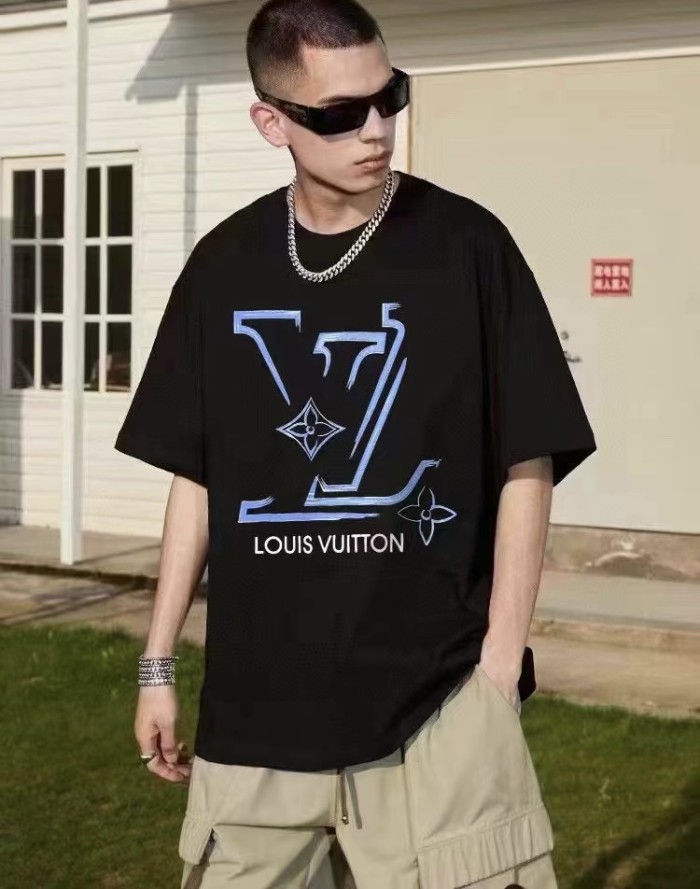 Clothes Louis Vuitton 452