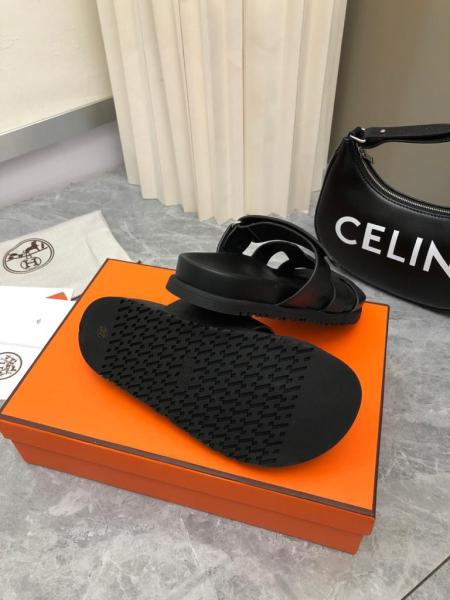 Hermes Chypre calfskin slides black