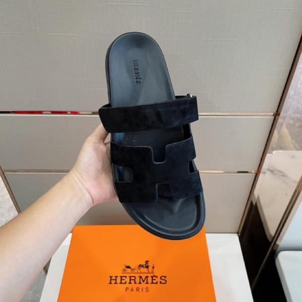 Hermes Chypre sandal black suede