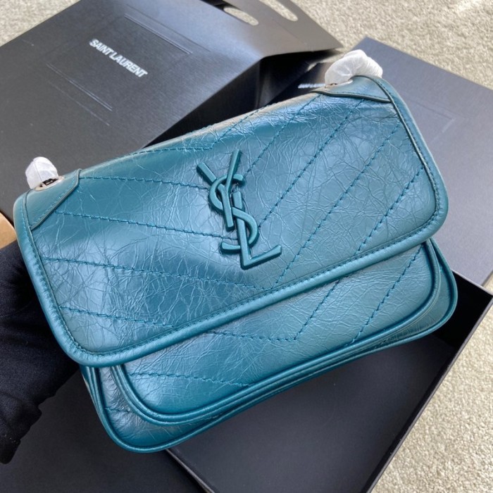 Handbags SAINT LAURENT 533037 size 22x16.5x12cm