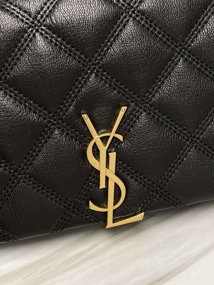 Handbags SAINT LAURENT 585031 size 22.5 14.5 5.0 cm