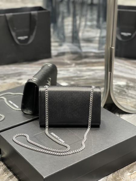 SAINT LAURENT KATE Grained Embossed Cow Leather Chain Bag Shoulder Bag Crossbody Bag Women's Black 469390-BOW0N-1000 size  19.5*5*13 cm