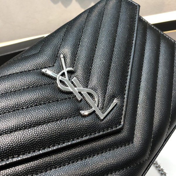 Handbags SAINT LAURENT 360452 size 22.5x14x4 cm