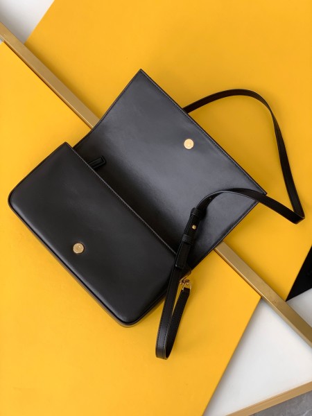 Handbags SAINT LAURENT 678828 size 26x4.5x13 cm