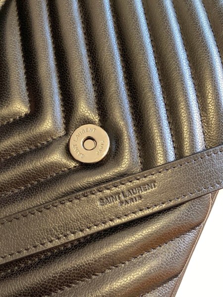 Handbags SAINT LAURENT 428056 size 24x17x6.5 cm